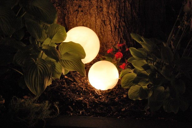 DIY-Garden-Lighting-Ideas-14