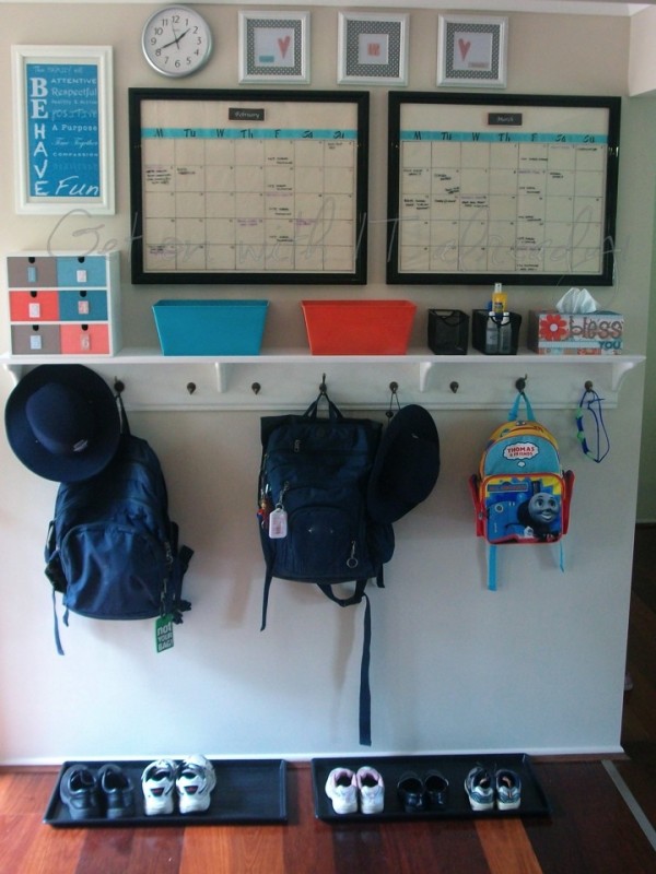 school-bag-storage-organised-5-600x800