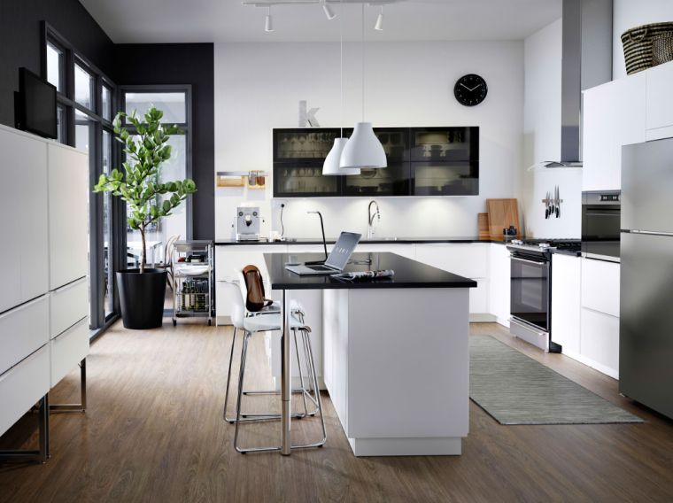 photo-cuisine-ikea-noir-et-blanc-ilot-design