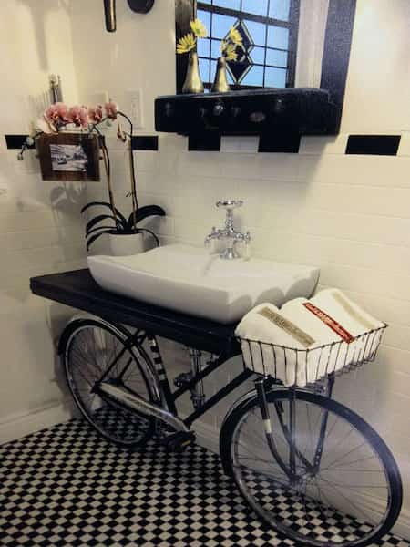 24-velo-meuble-salle-bain