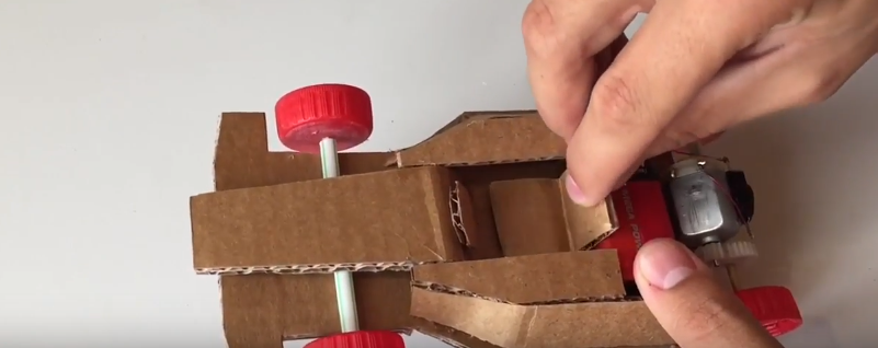 voiture carton