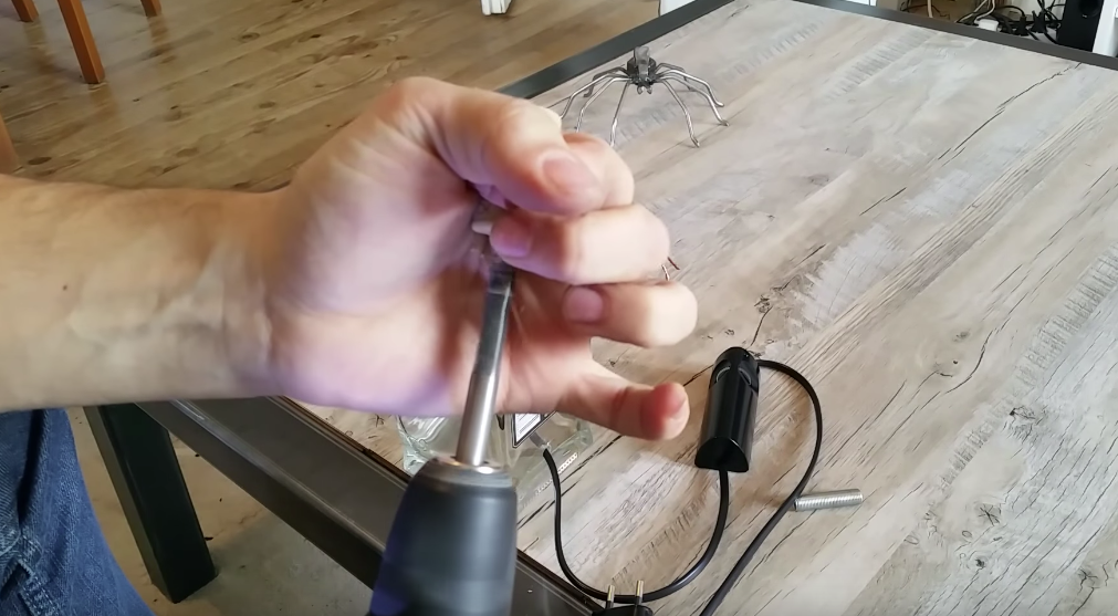 bouteille whisky lampe