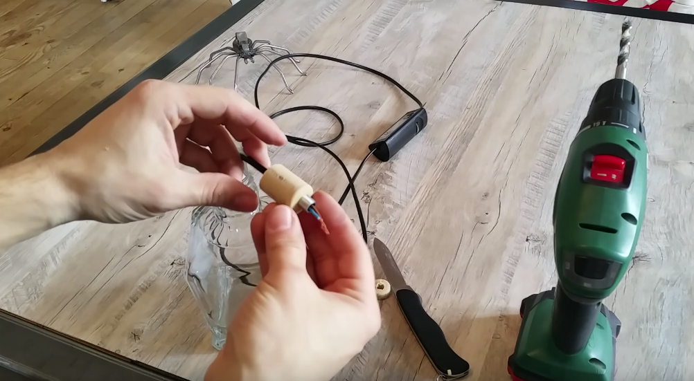 bouteille whisky lampe