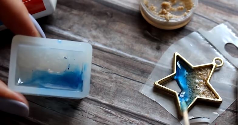 pendentif résine