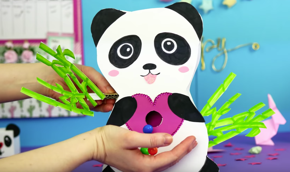 distributeur de bonbons panda