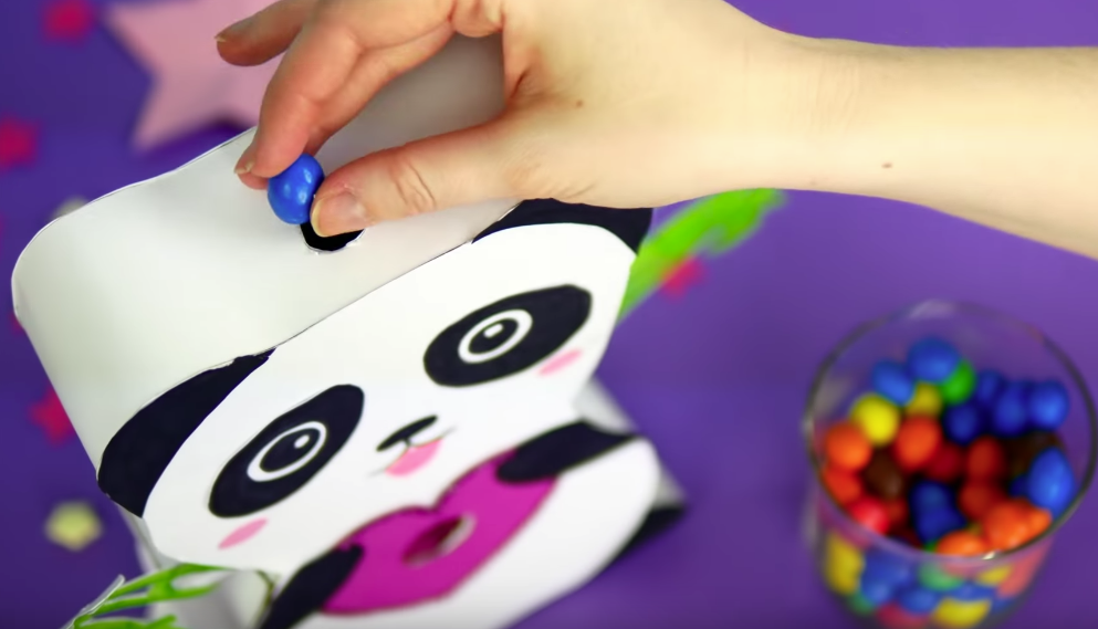 distributeur de bonbons panda