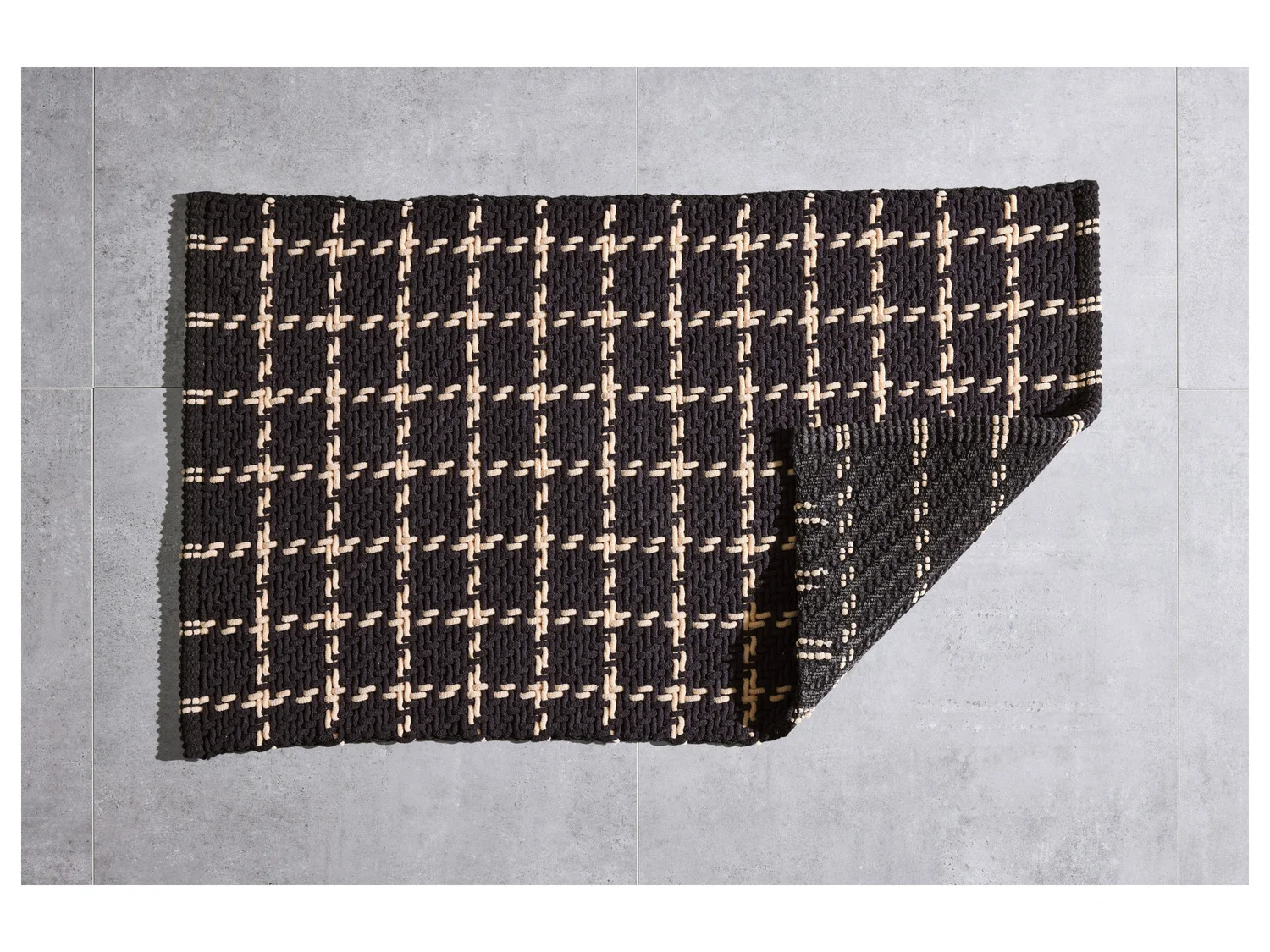 Le secret bien caché du tapis Lidl que tout le monde va vouloir